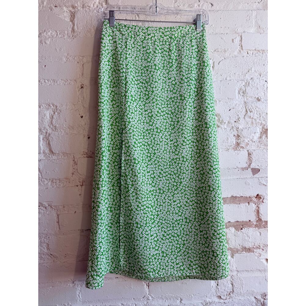 SHEIN Green Floral Midi Skirt Women’s Size Small White Daisy Print Front Slit